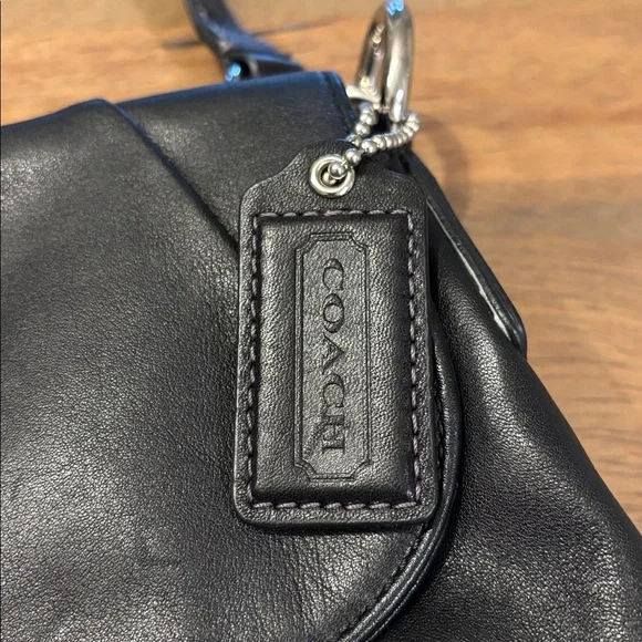 Coach Soho Black Leather Women's Bag - Picture 3 of 10